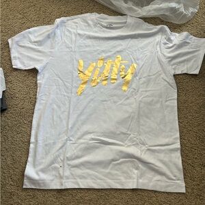 Brand new women’s yitty t shirt white and gold Lizzo side medium